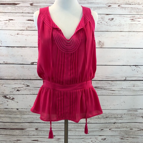 Daniel Rainn Tops - Daniel Rainn Sleevelss Peplum Tie Blouse Small NEW
